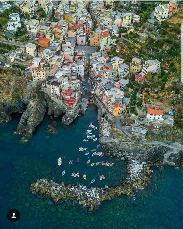 Ca'La Luna - In Centro Con Terrazza Riomaggiore Ngoại thất bức ảnh